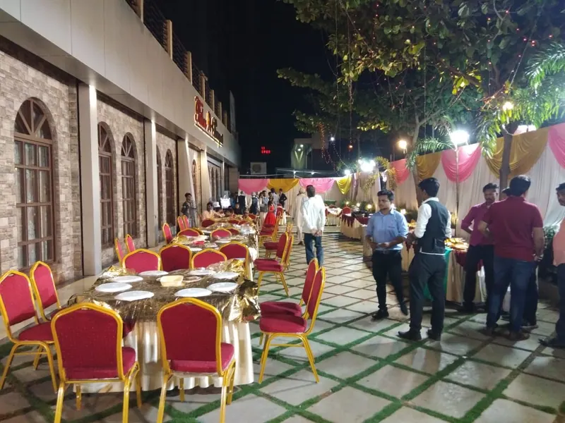 Lawn & Buffet at Tithee Banquets, Navi Mumbai – photo 43